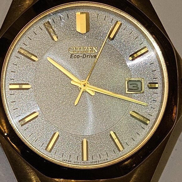 Vintage Citizen Eco-Drive Gold-Tone Men's Watch | Champagne Dial | Classic Style - Picture 4 of 16